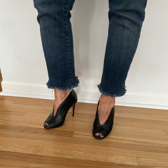 Brand-new Nordstrom black peep-toe heels in a womens size 4.5 - Picture 2 of 5